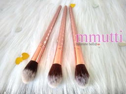 [ACCLABRBR1026] Brocha Iluminar Oval Gold Rose LA BRUSHES